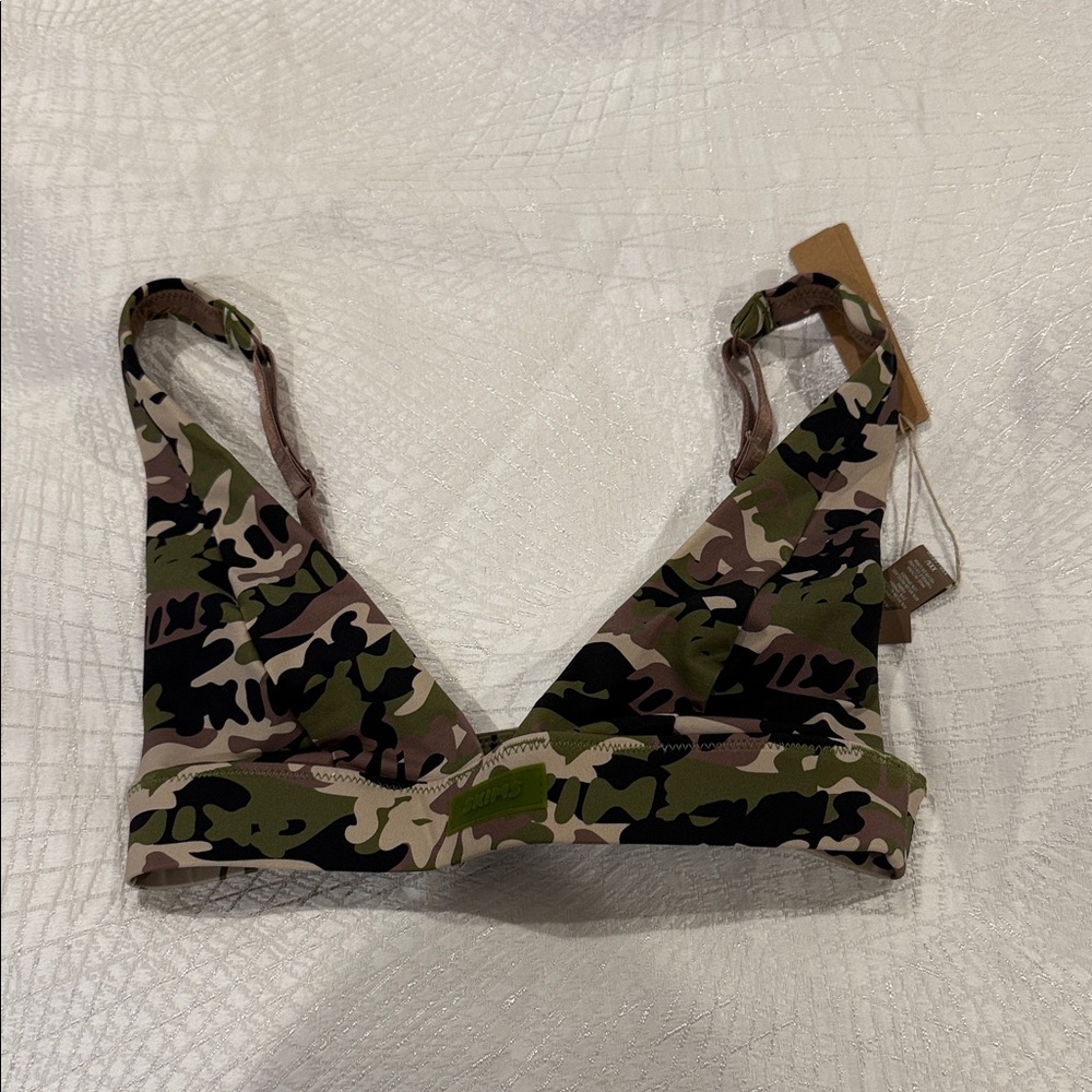 SKIMS Camouflage Bralette in Tan and Black